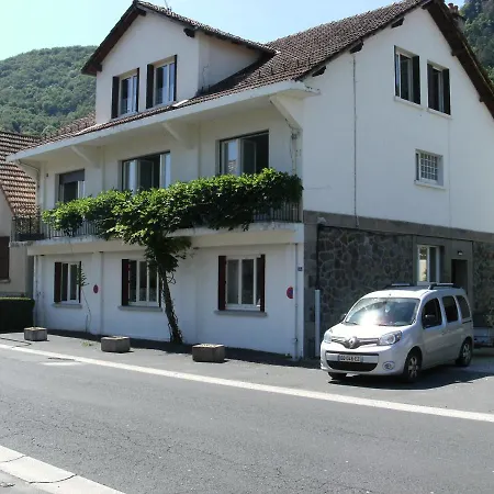 Appartement Les Glycines Vic-sur-Cère